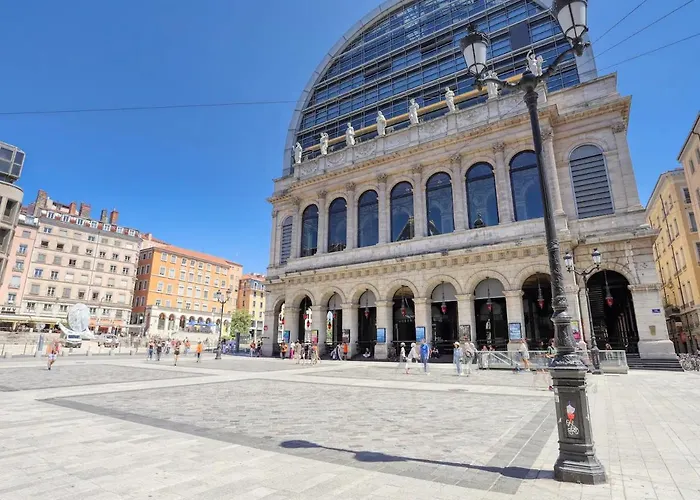 Palace Opera, Studio De Charme